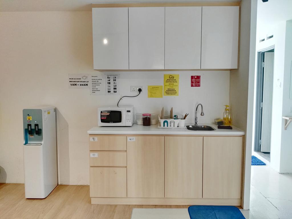 Roof Talk Theme Hostel ジョホールバル エクステリア 写真
